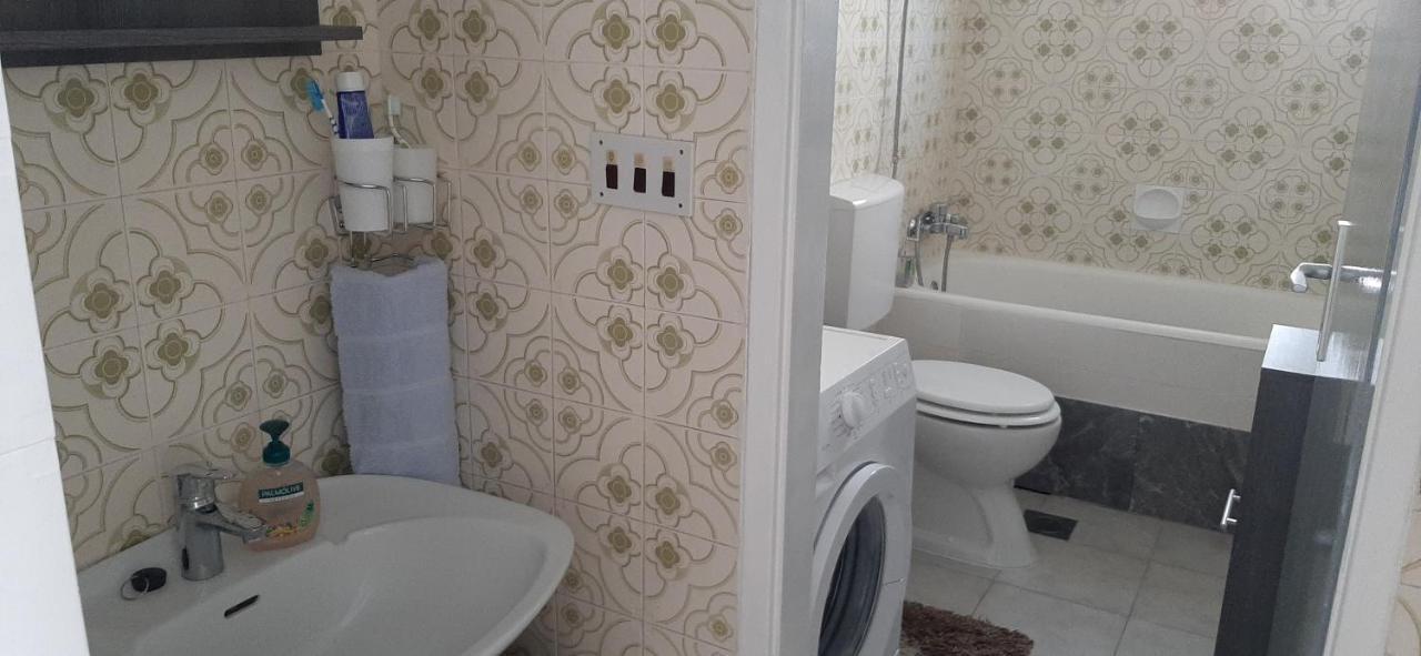 Apartment Biskupovic Dugi Rat Kültér fotó